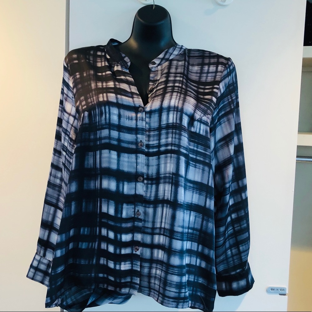Ro & De Split Back Blouse